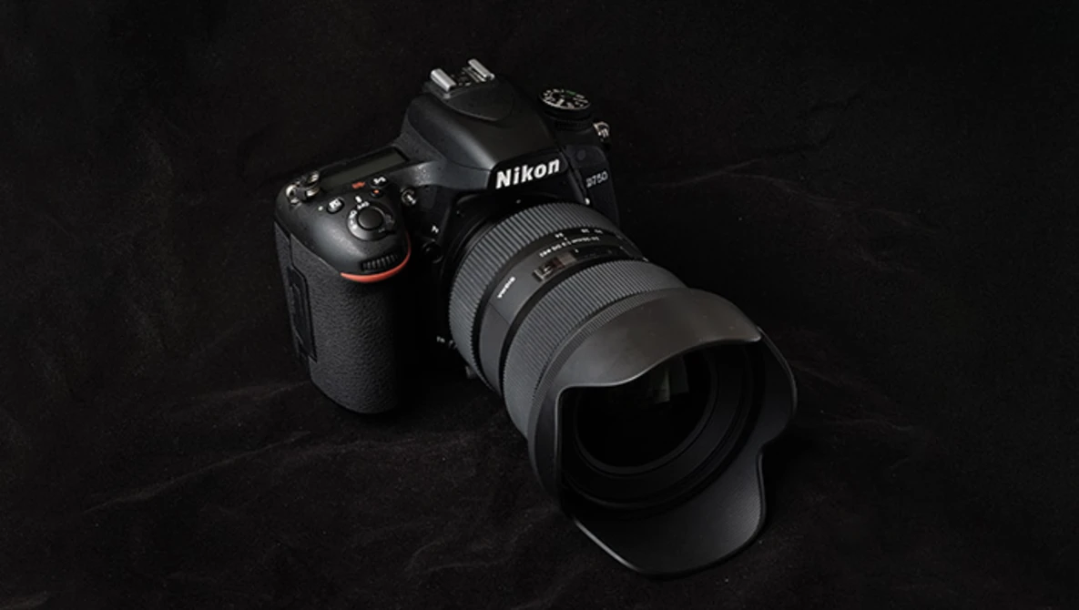 Fstoppers Reviews the Sigma 24-35mm f/2 | Fstoppers