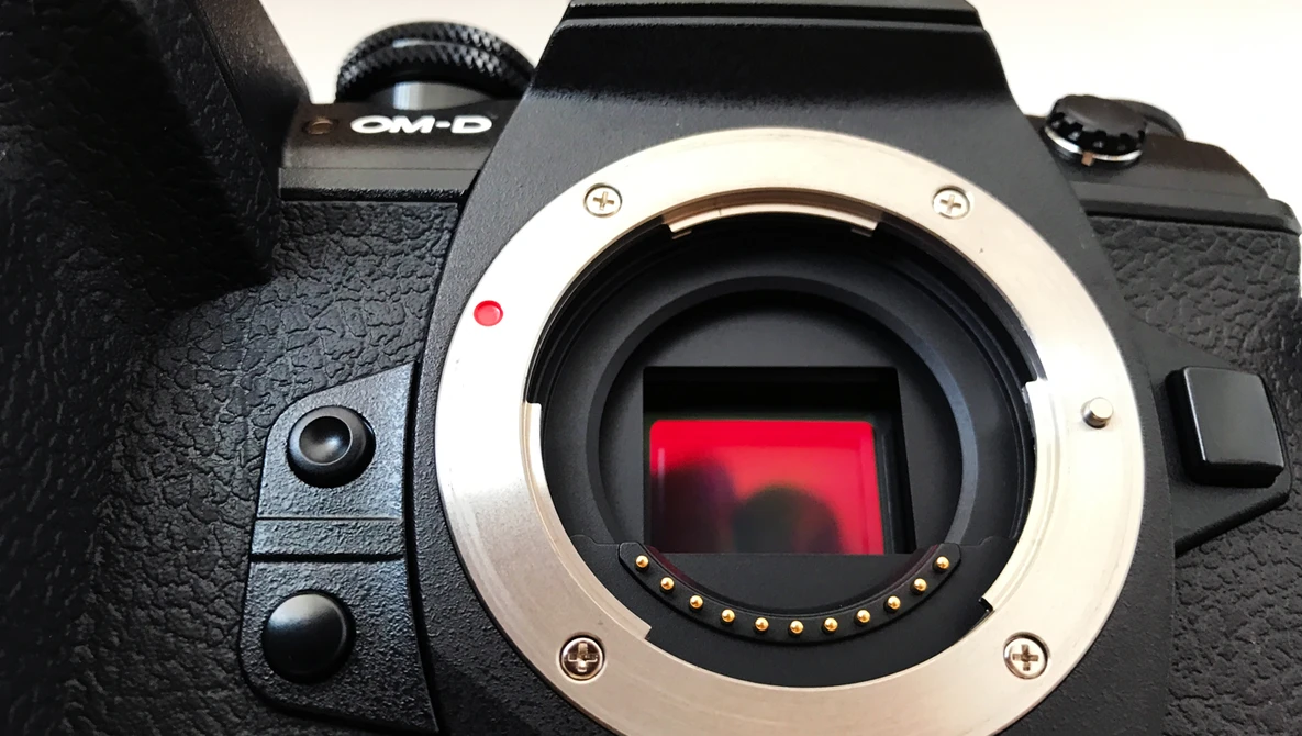 Watch Electronic Shutter vs  Mechanical Shutter in Mirrorless Cameras on YouTube.
