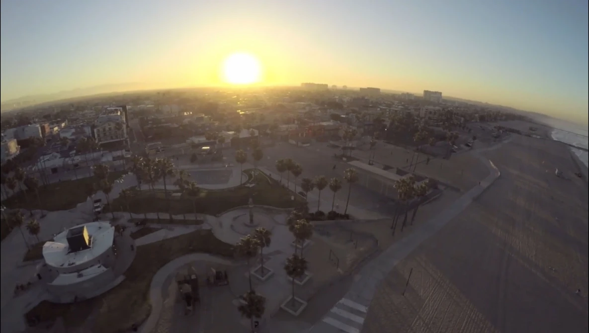 Watch Raw Clip Before ReelSteady Stabilization on Vimeo.