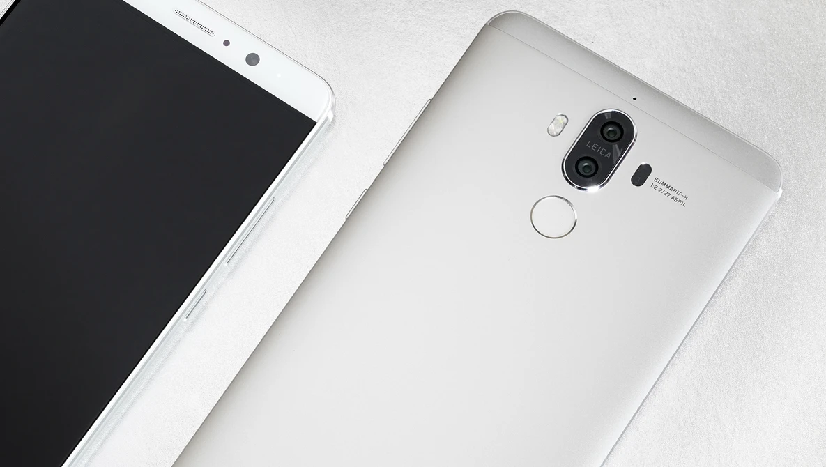 Fstoppers Reviews the Huawei Mate 9 Smartphone With Dual-Lens