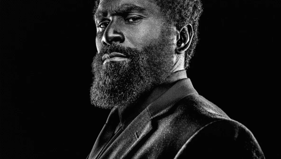 Watch Dramatic Portraits using a Beauty Dish with Joel Grimes on YouTube.