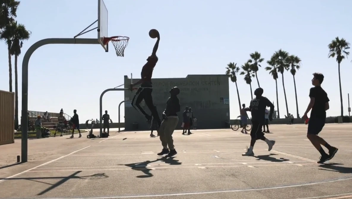 Watch iPhone 8 Plus 4K Cinematic Video Footage (camera test in Los Angeles) on YouTube.