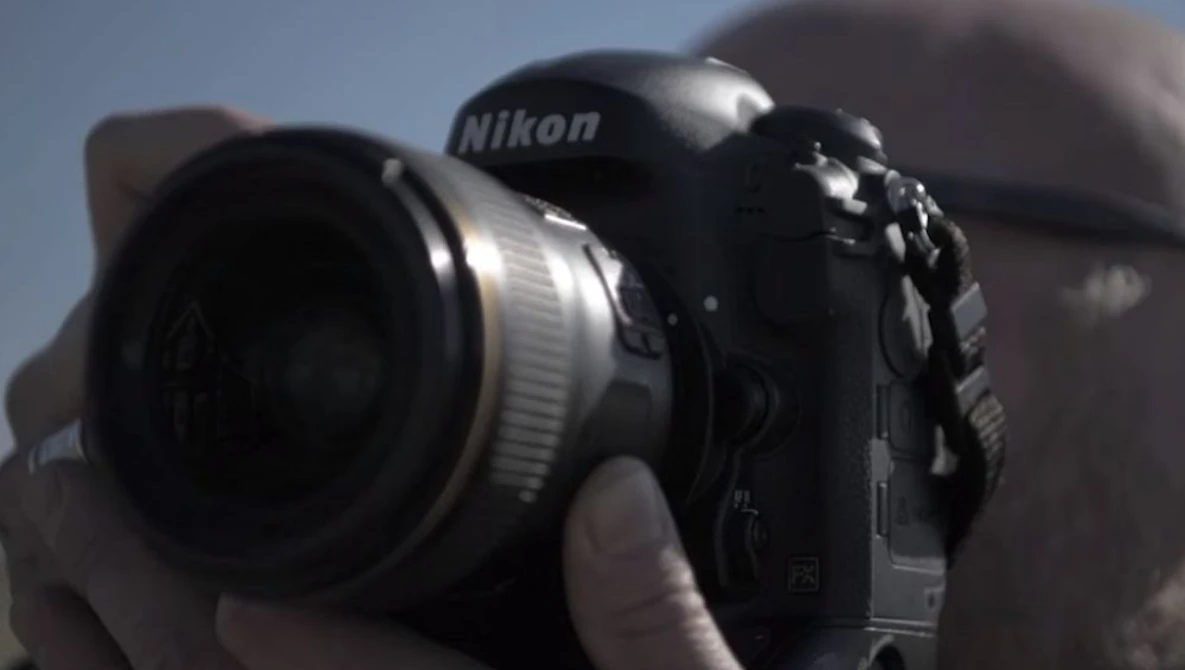 Watch Nikon Ambassador – Pieter Ten Hoopen & NIKKOR prime lenses on YouTube.
