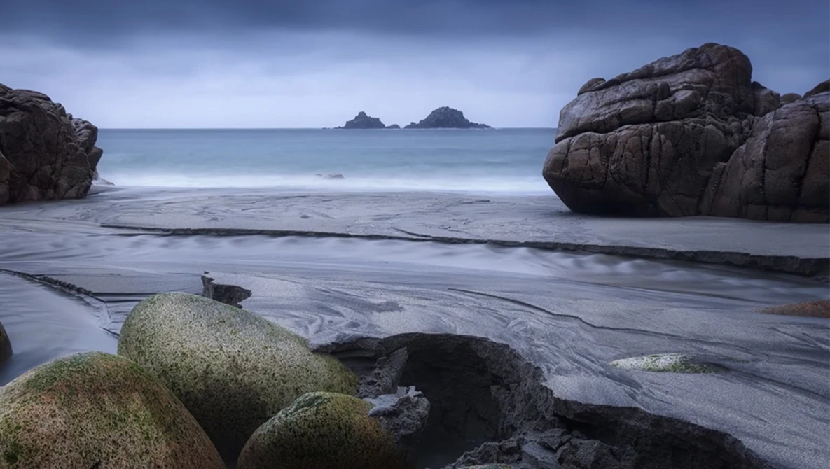 Watch Dealing with grey Skies in Landscape Photography on YouTube.