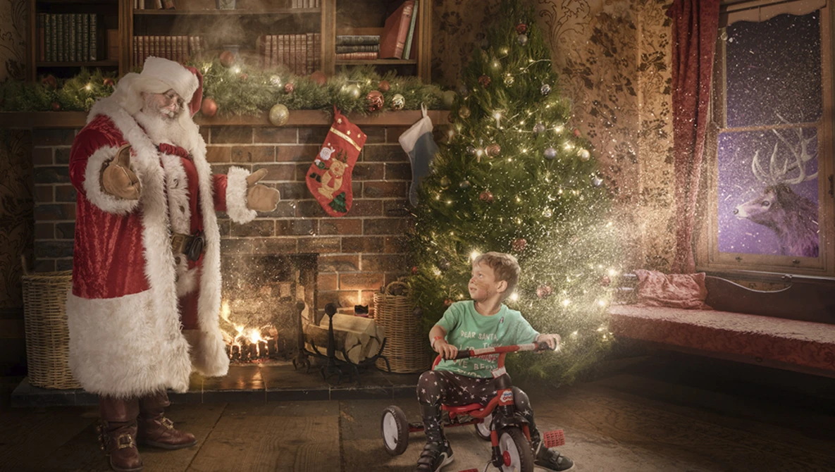 Watch Magical Christmas Photos for Sick Children in Hospitals Across Australia on YouTube.