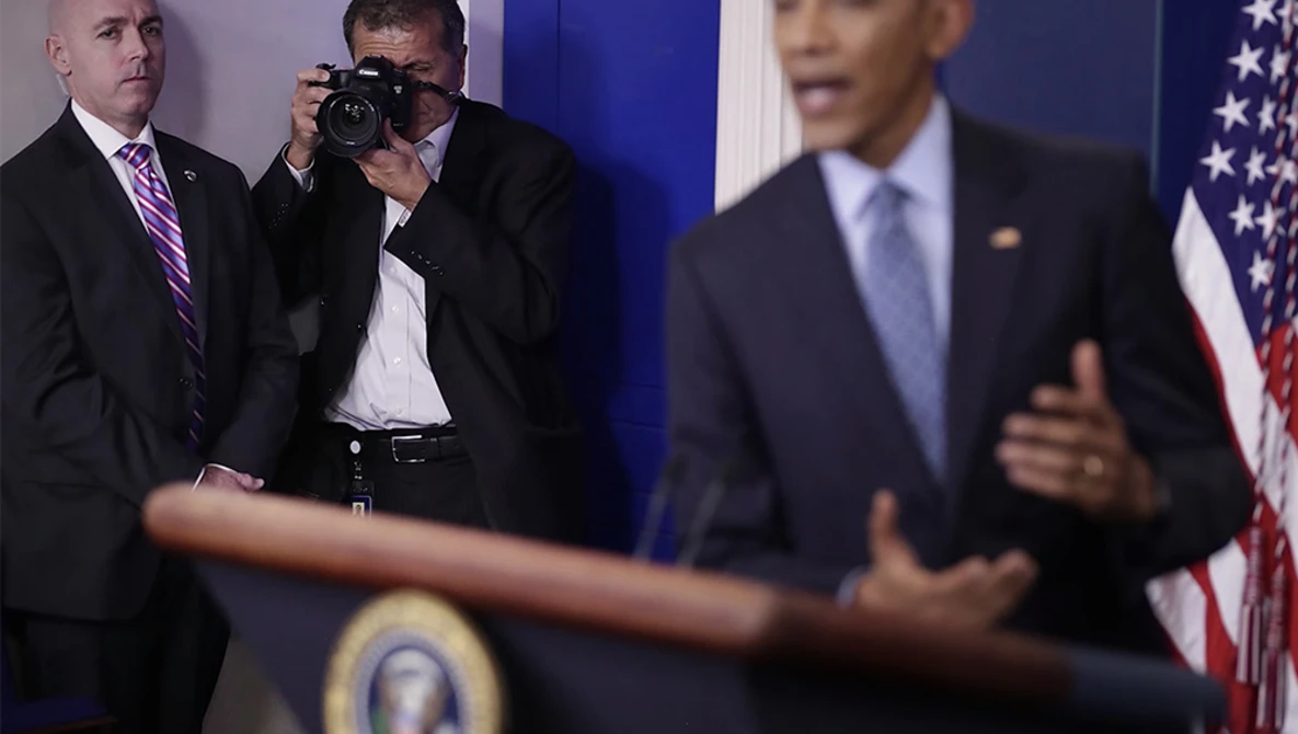 Watch Photographing President Obama with Pete Souza | B&H Prospectives on YouTube.