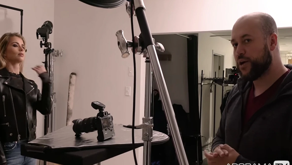 Watch 3 Light Studio Setup: The Breakdown with Miguel Quiles on YouTube.