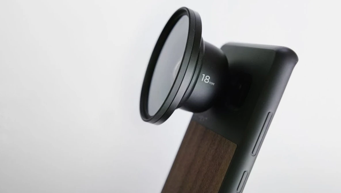 Watch Moment 62mm Filter Mount on YouTube.