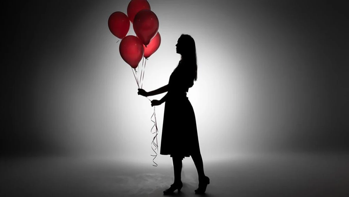 Watch One Light Silhouette: Take and Make Great Photography with Gavin Hoey: AdoramaTV on YouTube.