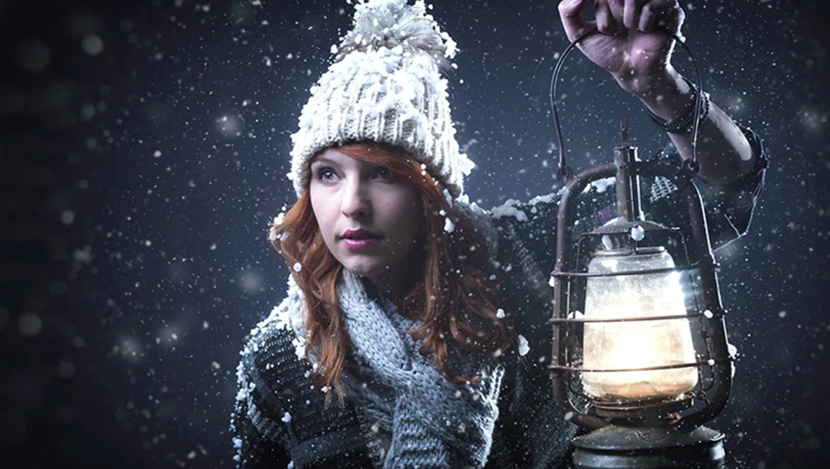 Watch Shoot Winter Portraits in the Studio: Take and Make Great Photography with Gavin Hoey on YouTube.