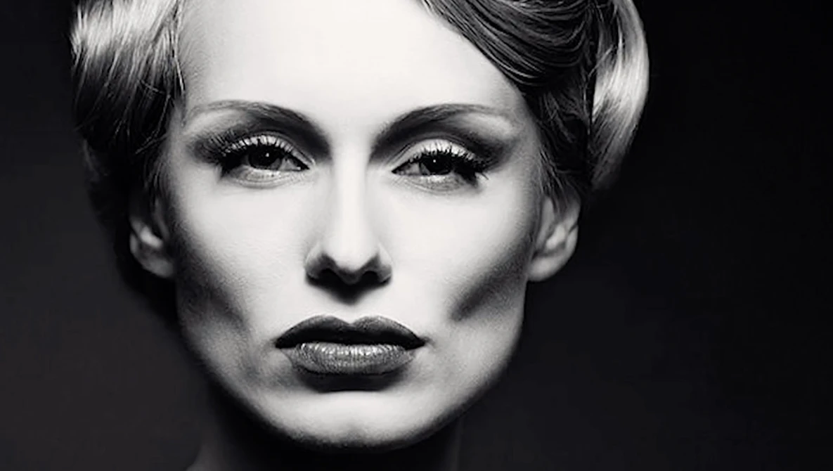 Watch How to Create Stunning Cinematic Lighting on YouTube.