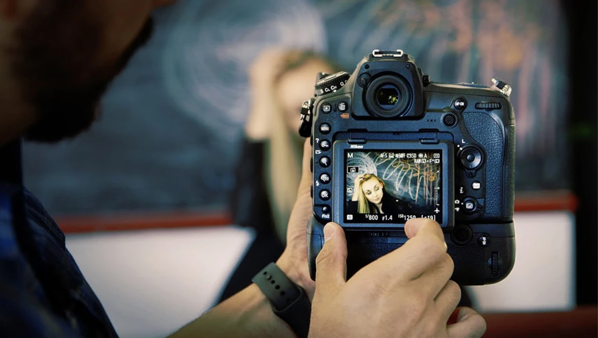 Watch What’s the Difference Between Phase vs. Contrast Autofocus? on YouTube.