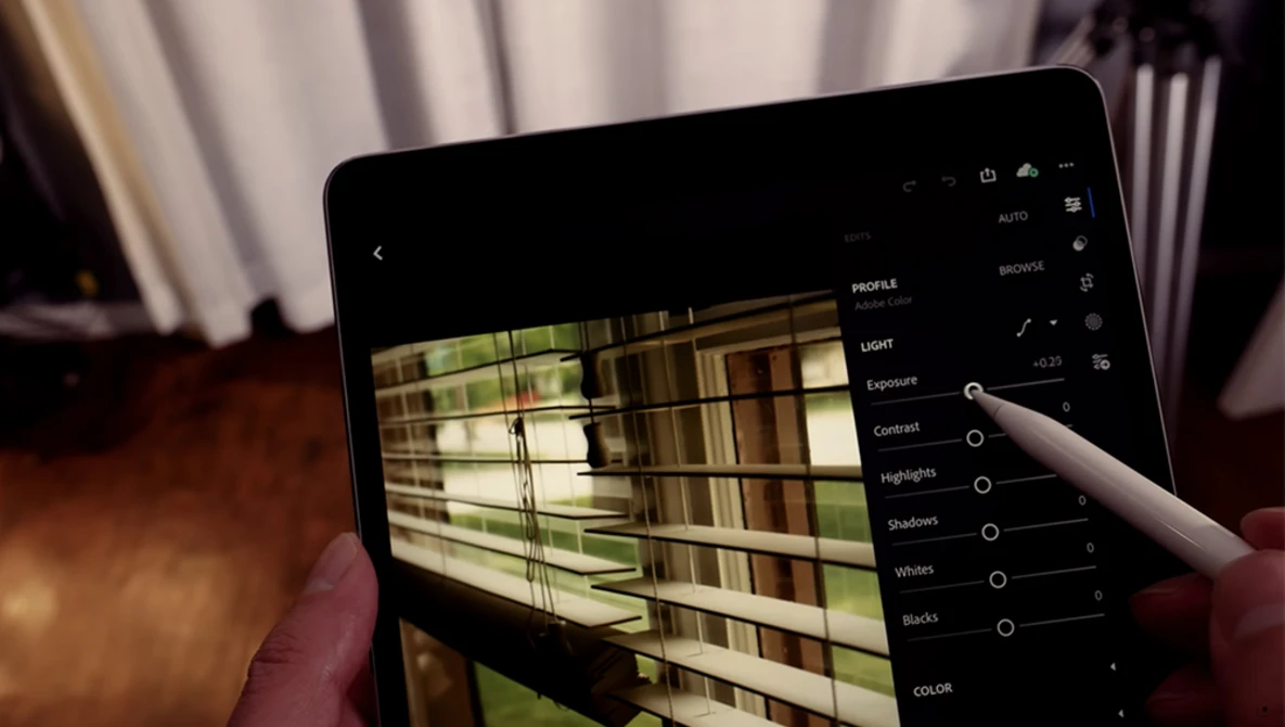 Watch The ONE best use for Lightroom when traveling on YouTube.
