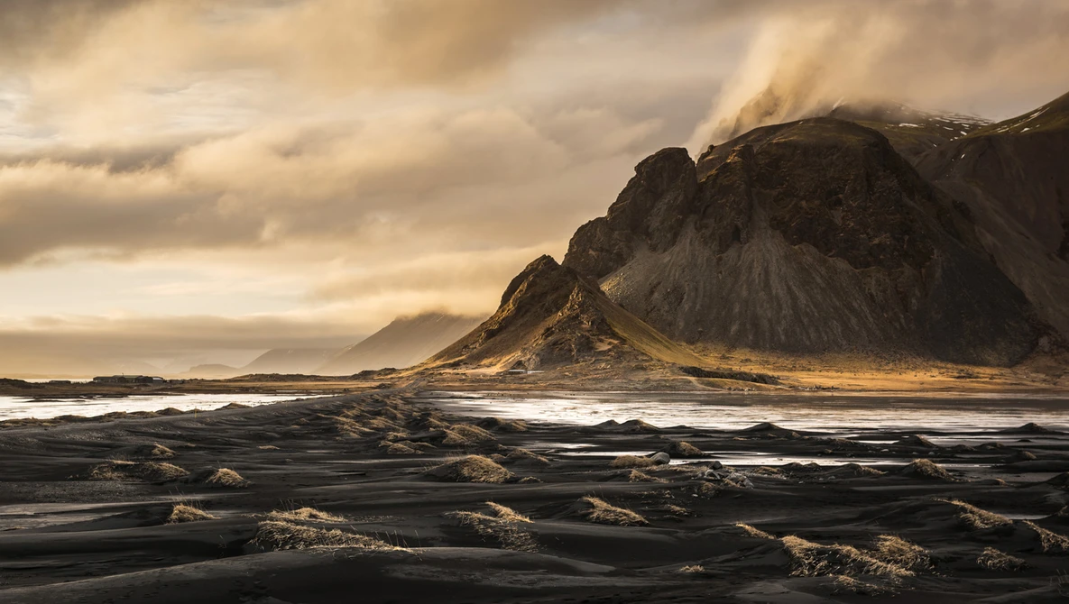 Watch The IMPORTANCE of LIGHT in landscape photography | on location in Iceland on YouTube.