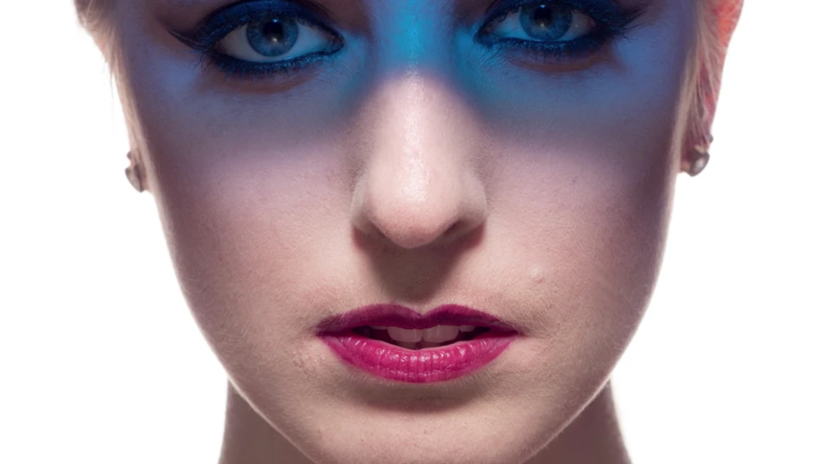 Watch Getting Creative With Colored Gels: Take and Make Great Photography with Gavin Hoey on YouTube.