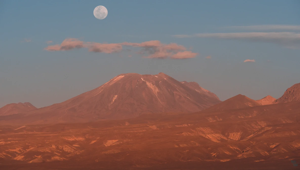 Watch CHASING THE MOON IN ATACAMA - Morten's South America Vlog Ep. 1 on YouTube.