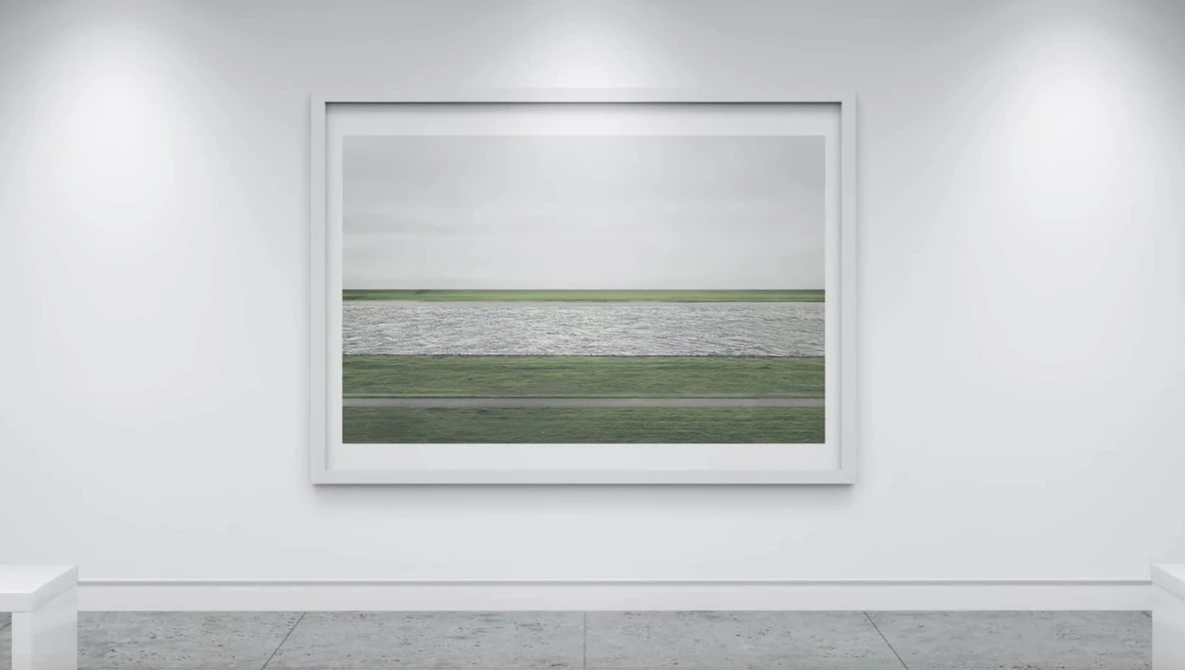 Watch The secret rule of photo composition: the Middle Line on YouTube.