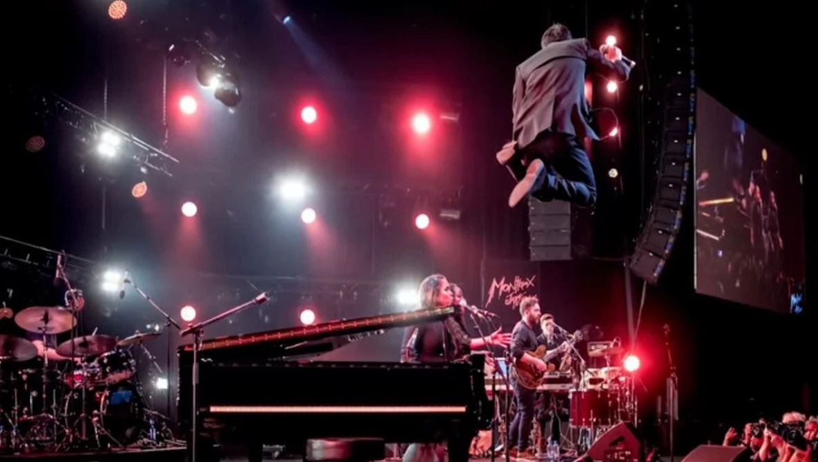 Watch How to shoot concert photography on YouTube.