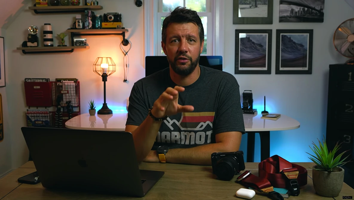 Watch 5 Signs You're PROGRESSING in PHOTOGRAPHY on YouTube.