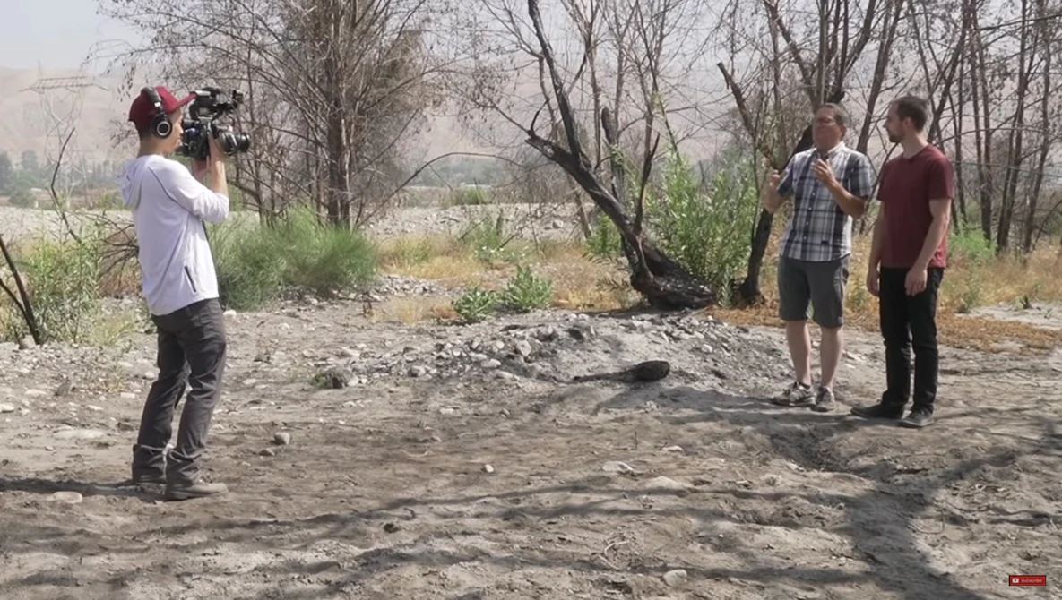 Watch 5 Mistakes Beginning Videographers Make on YouTube.