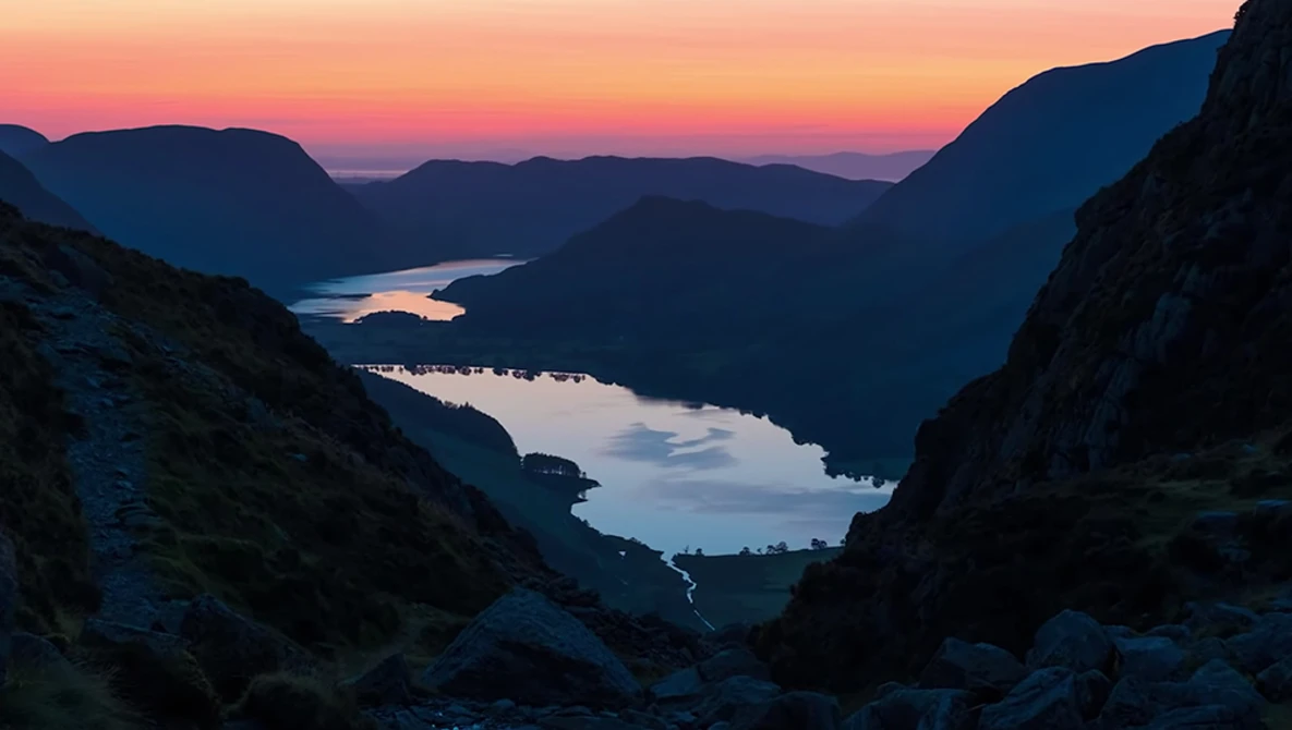 Watch 7 SIMPLE ways to MASTER LIGHT in your PHOTOGRAPHY on YouTube.