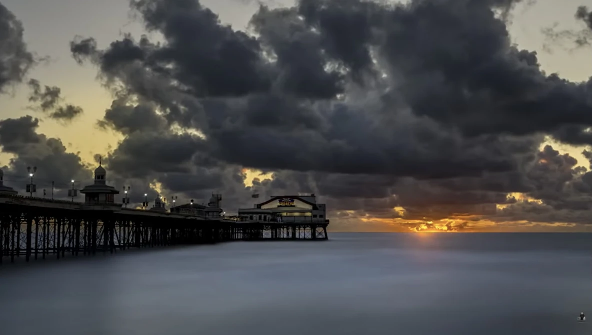 Watch Mixing Exposures - LONG & SHORT EXPOSURE + Photoshop Tutorial on YouTube.