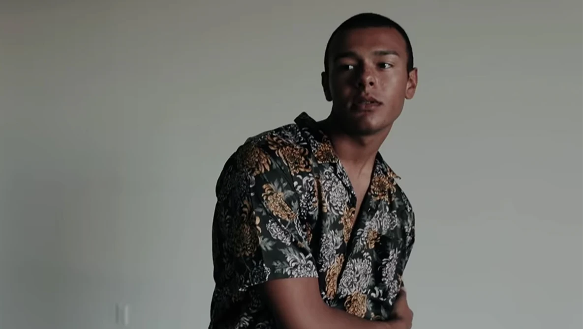 Watch 9 Unique Male Model Poses in 90 Seconds on YouTube.