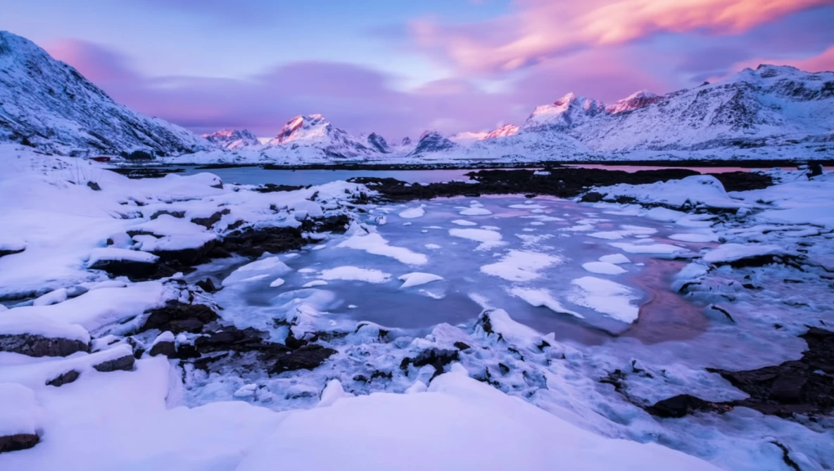Watch 2 Essential Lenses for Landscape Photography on YouTube.