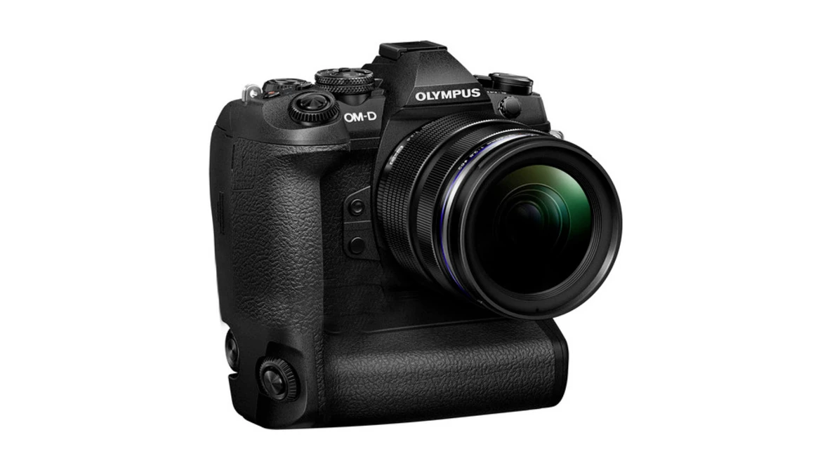 Watch Olympus EM1X: The Canon 1DX II Killer on YouTube.