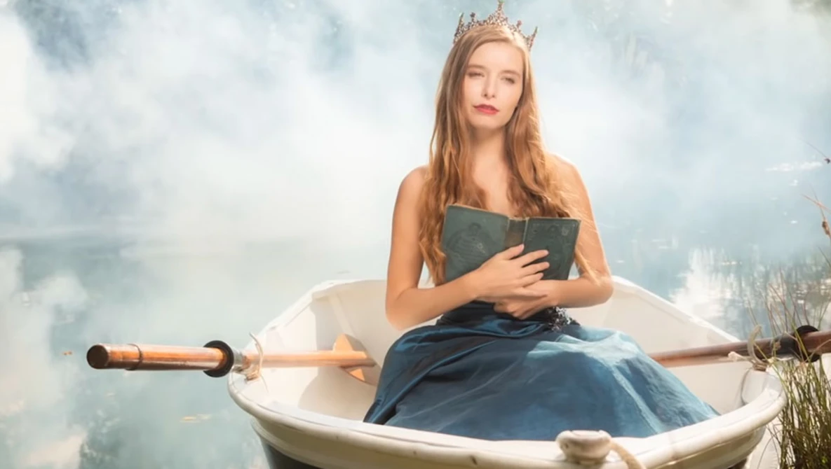 Watch Secret Boat Shoot: Take and Make Great Photography with Gavin Hoey on YouTube.