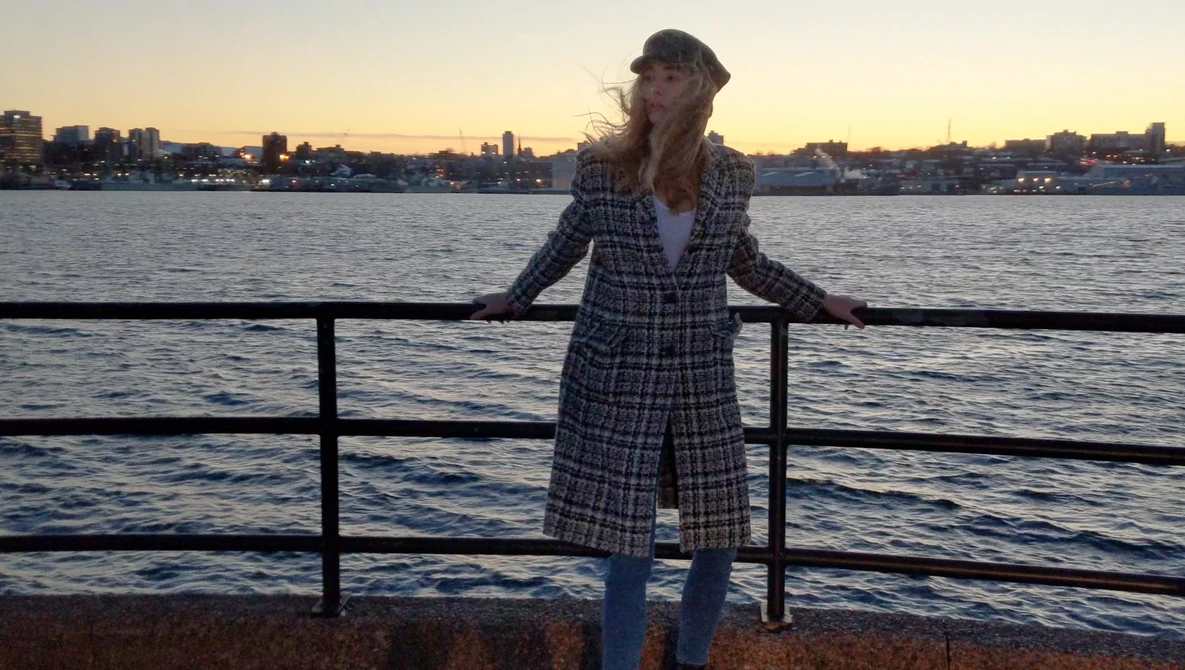 Watch Making Your Photos Look Cinematic with a DIY Anamorphic Adapter on YouTube.