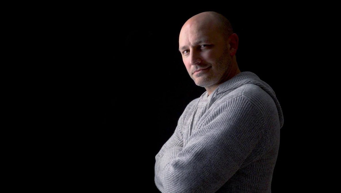 Watch This Photographer Made an Extra $31,000 from One Shoot on YouTube.