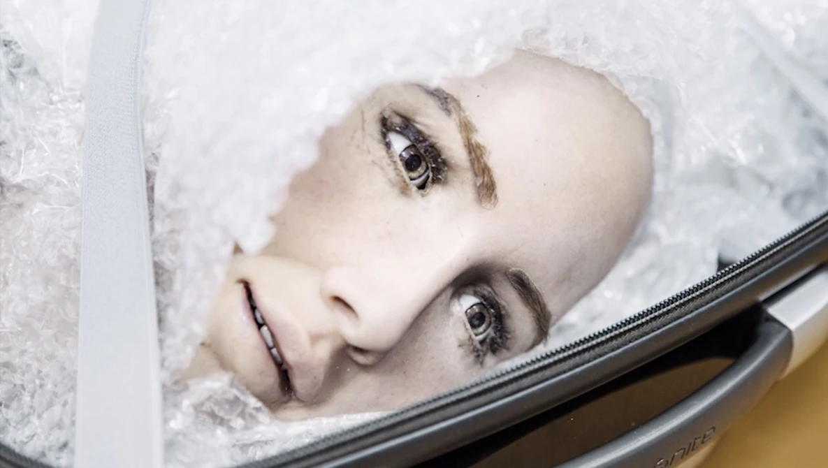 Watch Giulio Di Sturco on photographing Sophia - the humanoid robot on YouTube.