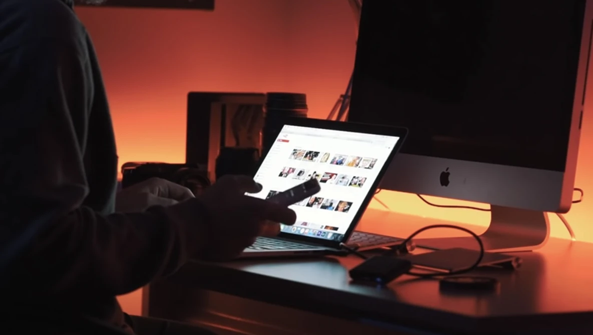 Watch The Simple Mistake That Holds Creatives Back on YouTube.