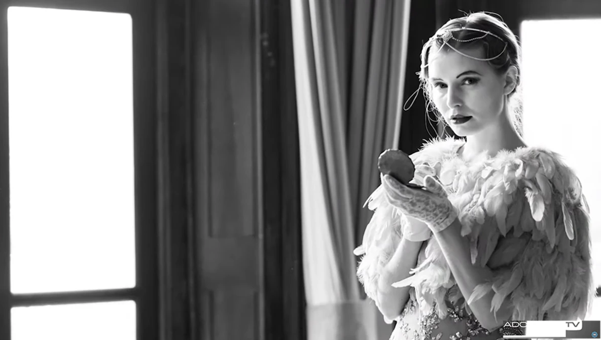 Watch Three Window Looks for your Portraits: Take and Make Great Photography with Gavin Hoey on YouTube.