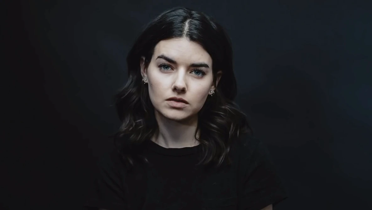 Watch 7 Easy Portrait Lighting Setups in 70 Seconds on YouTube.