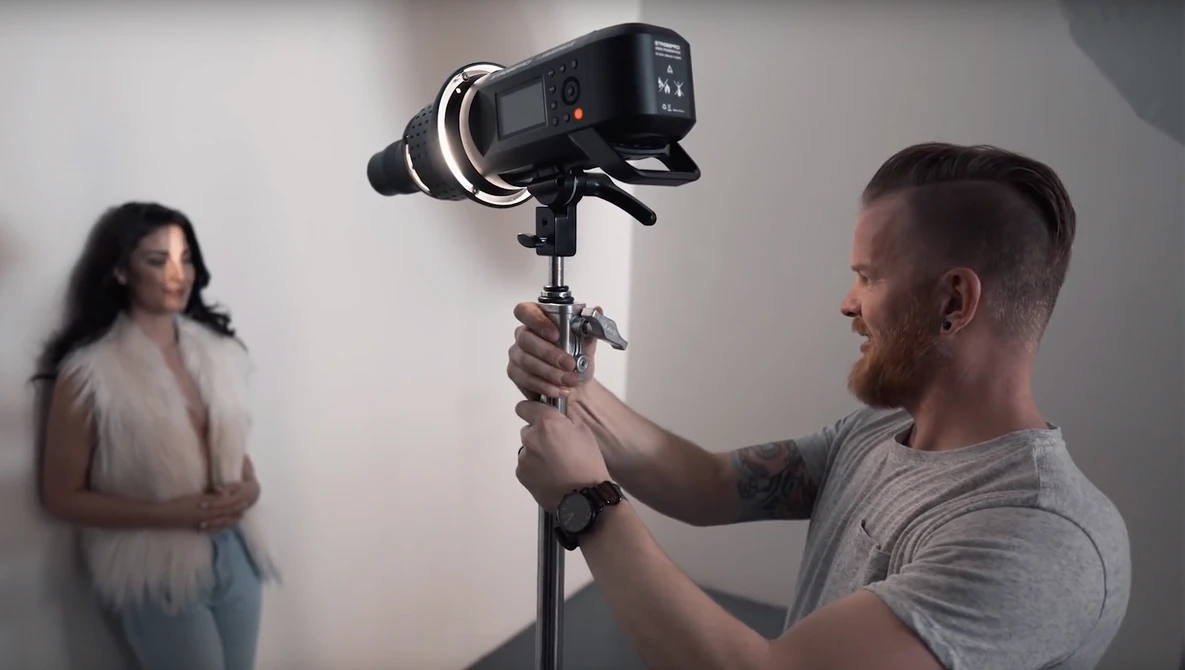 Watch The EASIEST way to CONTROL YOUR LIGHT | StrobePro Optical Snoot on YouTube.