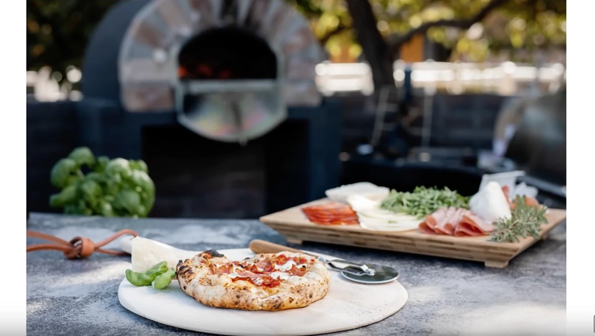 Watch Using Artificial Light to Improve Outdoor Food Photos on YouTube.