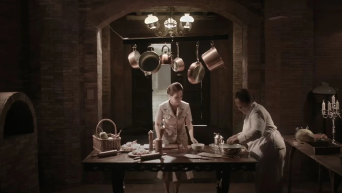 Watch Cinematography Tutorial on Reductive Lighting on YouTube.