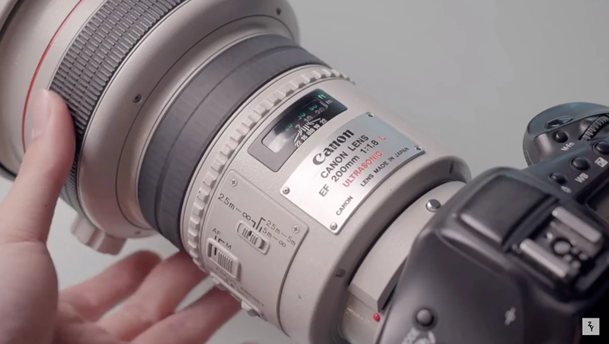 CANON LENS EF 200mm 1:2.8 ( カビ　ゴミ　有り ) Why Was the Canon 200mm f/1.8 So Expensive? | Fstoppers