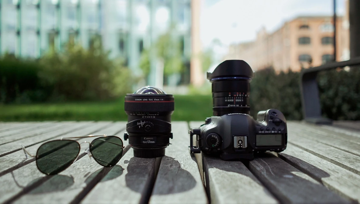 Watch Tilt-Shift lenses vs Lightroom/Photoshop: In Camera or Fix it In Post? on YouTube.