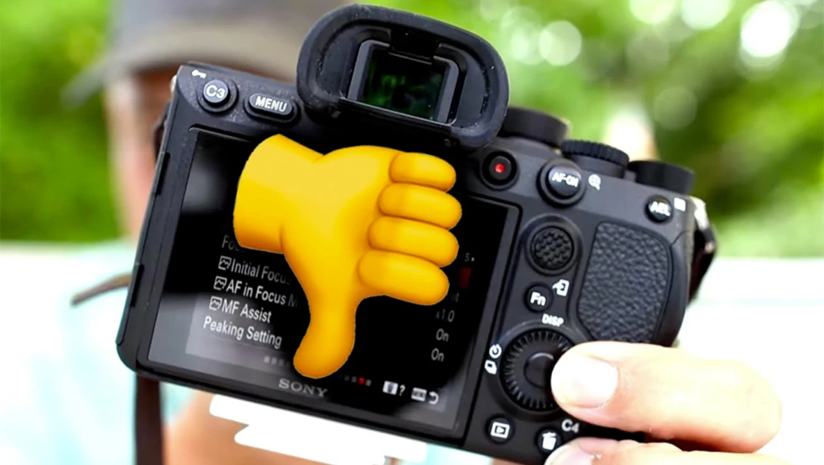 Watch 5 things I HATE: Sony a7R IV on YouTube.