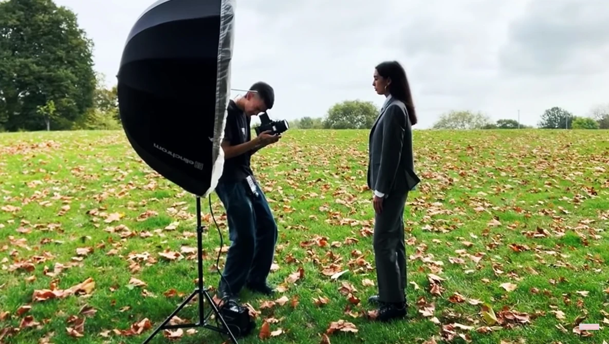 Shooting With One of the Most Famous Portrait Cameras Ever: The
