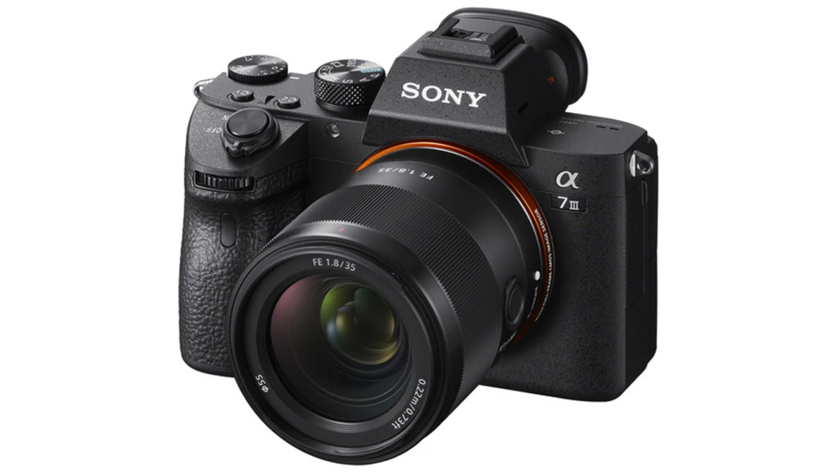 Watch Sony FE 35mm F1.8 Review: Part 1 | 4K on YouTube.