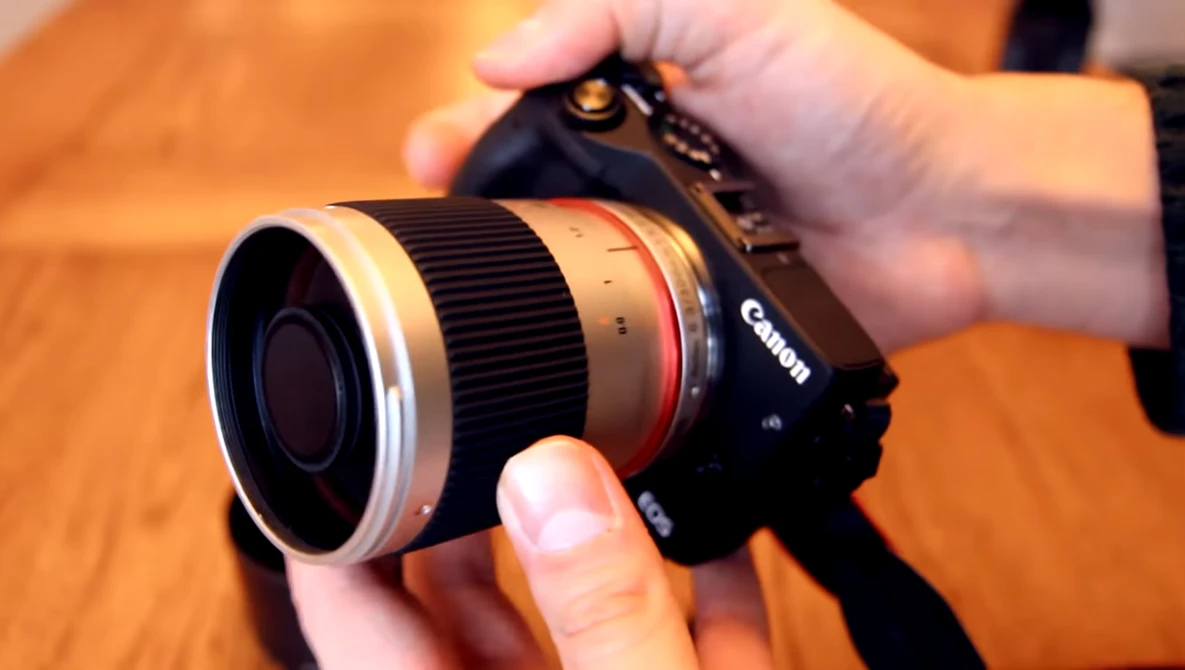 Watch 'Lost' lens review: Samyang 300mm f/6.3 mirror lens with samples on YouTube.