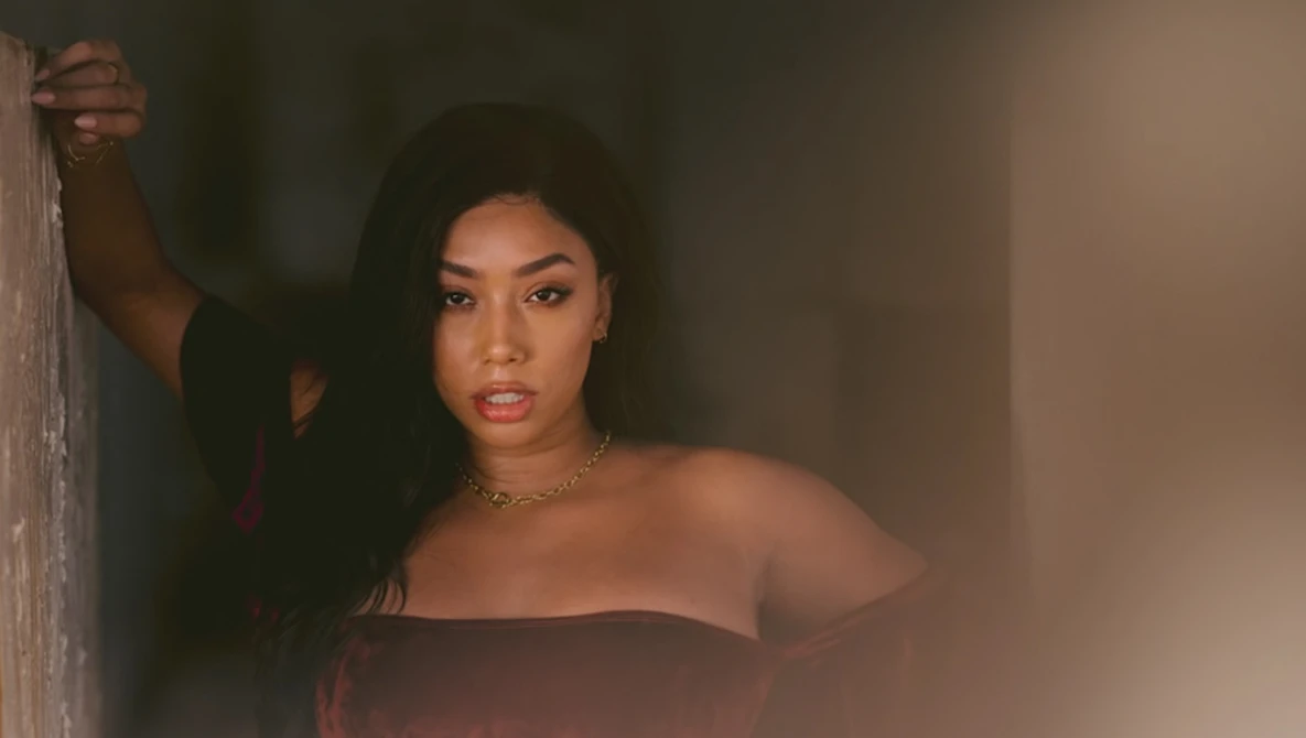 Watch Photography Tips For Introverts - Behind The Scenes Model Photoshoot Nikon Z6 on YouTube.