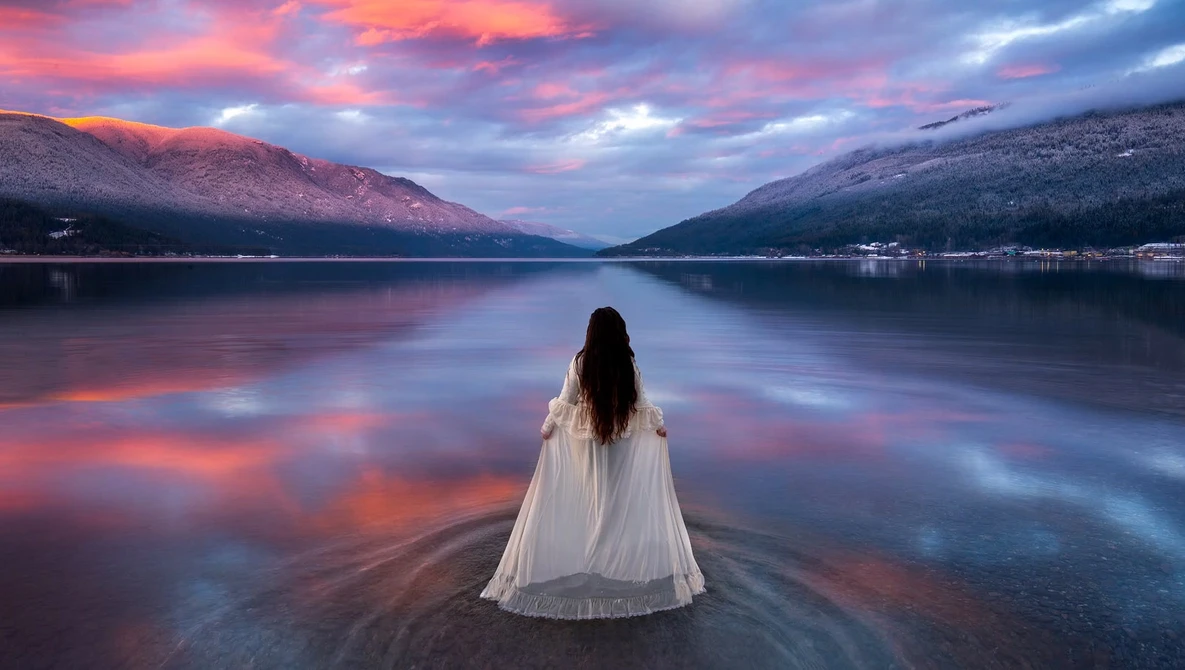 Watch 5 STEPS To Creating EPIC ENVIRONMENTAL SELF-PORTRAITS on YouTube.