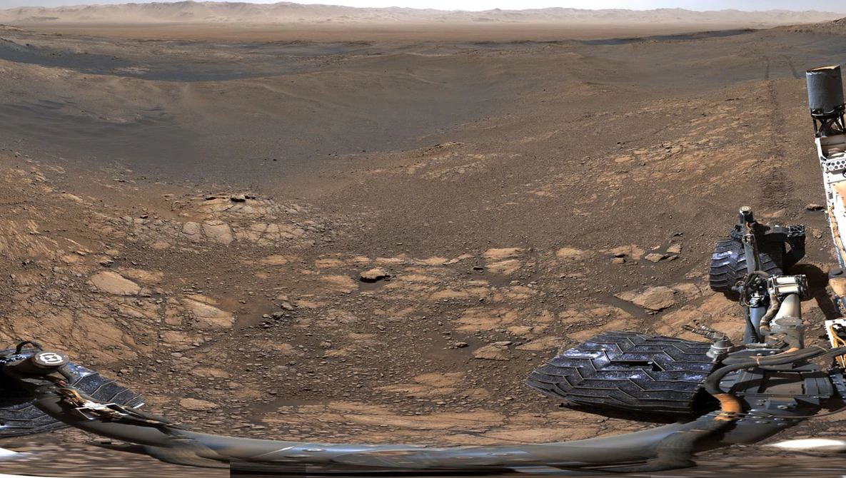 Watch Curiosity Mars Rover Snaps 1.8 Billion-Pixel Panorama (narrated video) on YouTube.