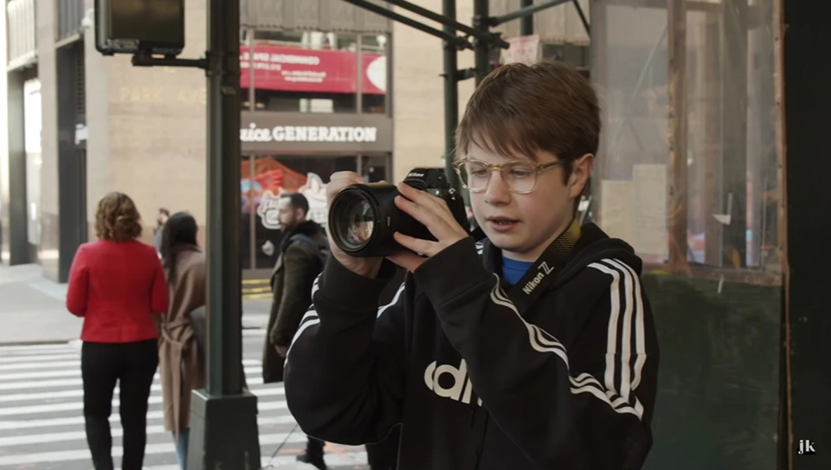 Watch 8TH GRADER VS PRO PHOTOGRAPHER on YouTube.