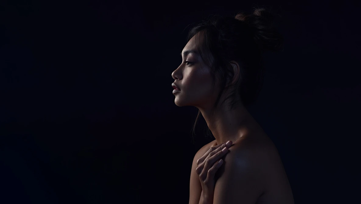 Watch How I got the shot - Ep 02 - Dark Beauty Portrait on YouTube.